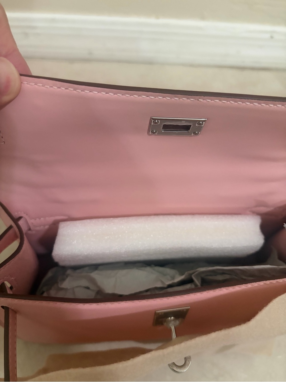 Source Unknown Elegant Pink Top-Handle Women’s Bag - Picture 6 of 7